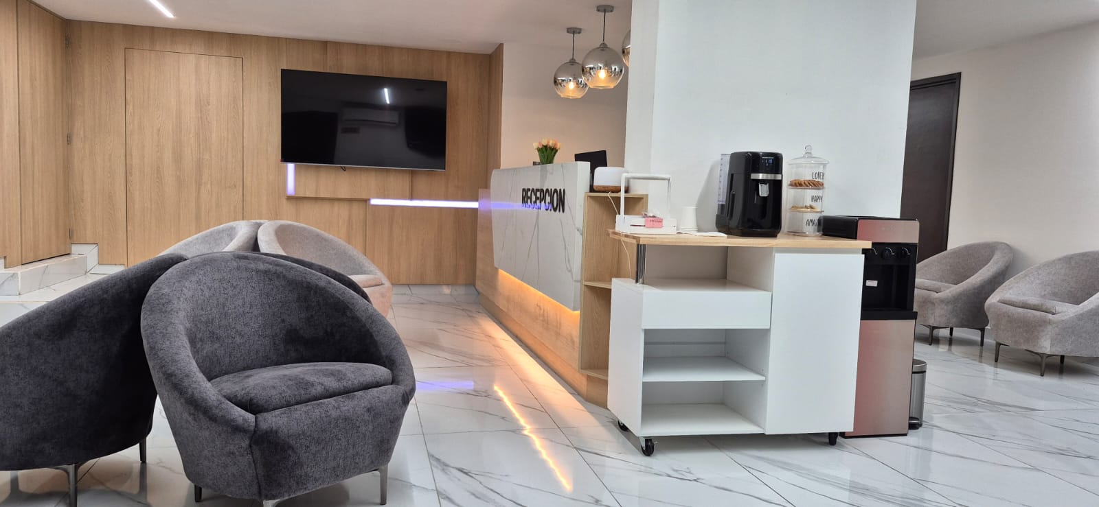 Recepción contemporánea fabricada a medida